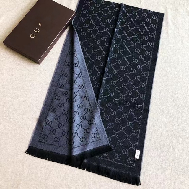 GUCCl brand scarf 27